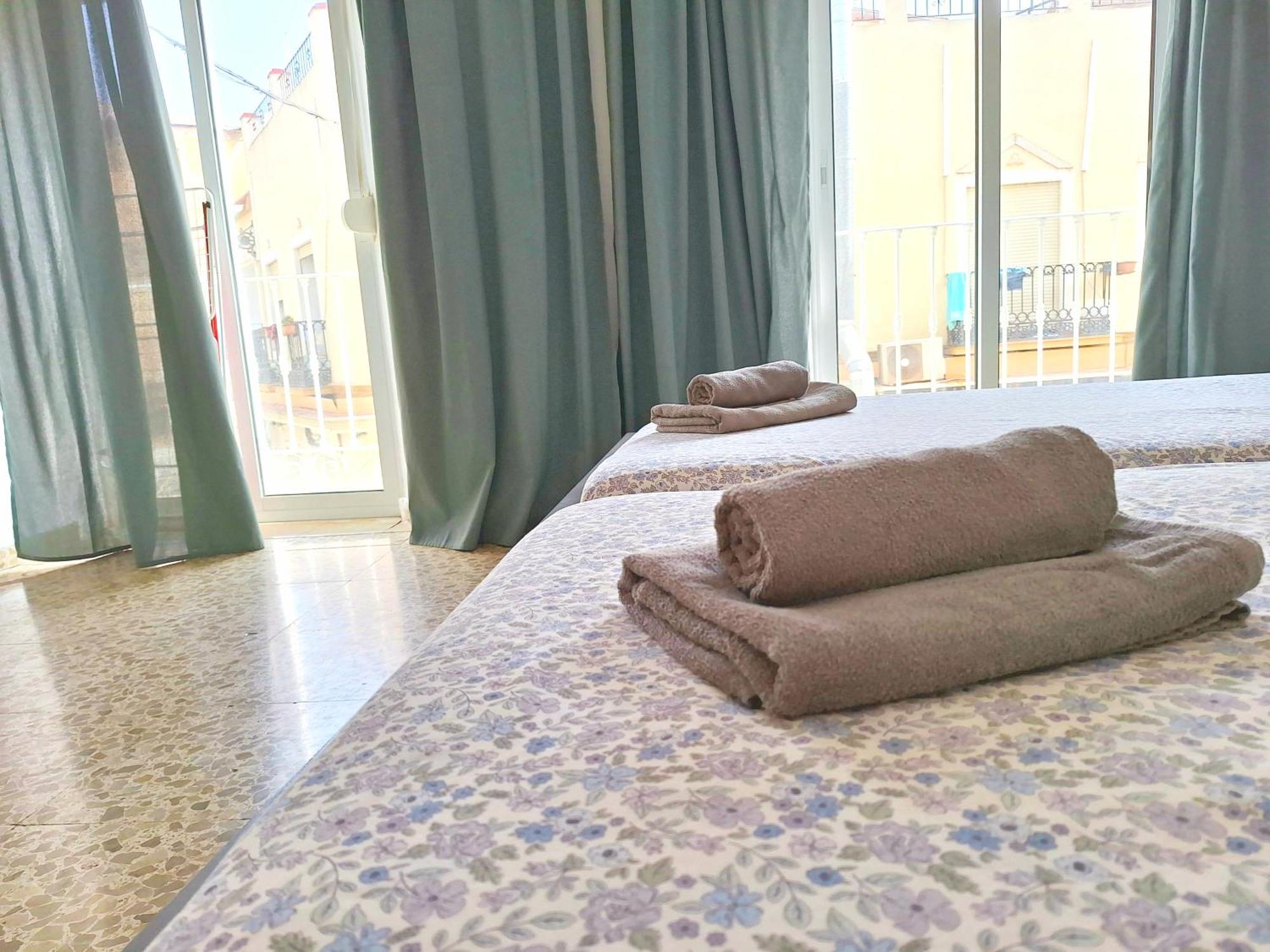 Sunny Malaga Centre Flats, 2 Options, With Balcony Or Terrace Daire Dış mekan fotoğraf
